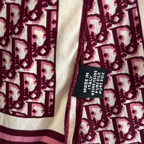 Vintage Dior silk scarf - Picture 3 of 3